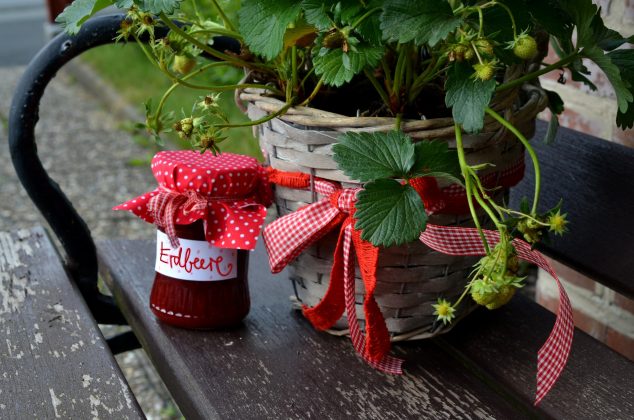 strawberry-jam-490838_1920